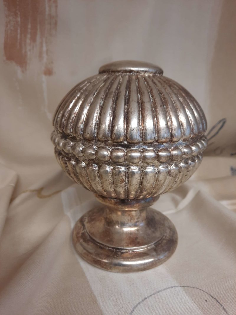 Beaded Rib finial