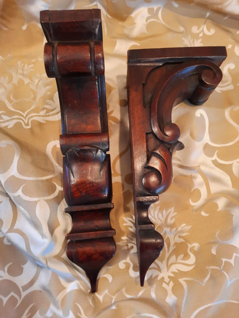 Carved shelf brackets - Image 2